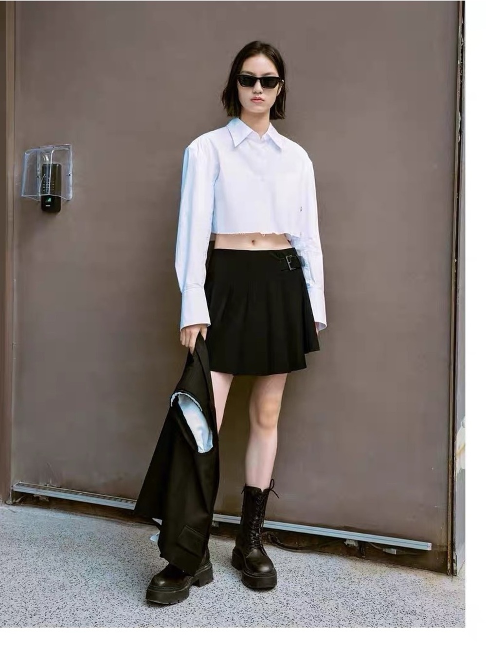 NWT MO&Co. White Cropped Button Down Minimalist Designer Shirt